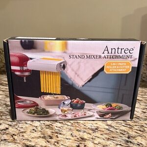 Stand Mixer Attachment for Homemade Pasta - NEW
